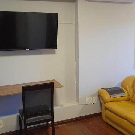 Апартаменты Apartamento 203 - Menino Deus Порту-Алегри Экстерьер фото